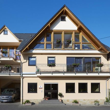 Weingut Eduard Kroth Briedel Extérieur photo